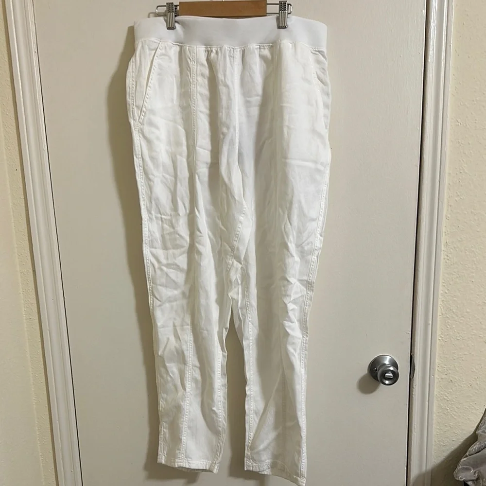 NWT Faherty Arlie White Casual Pants‎